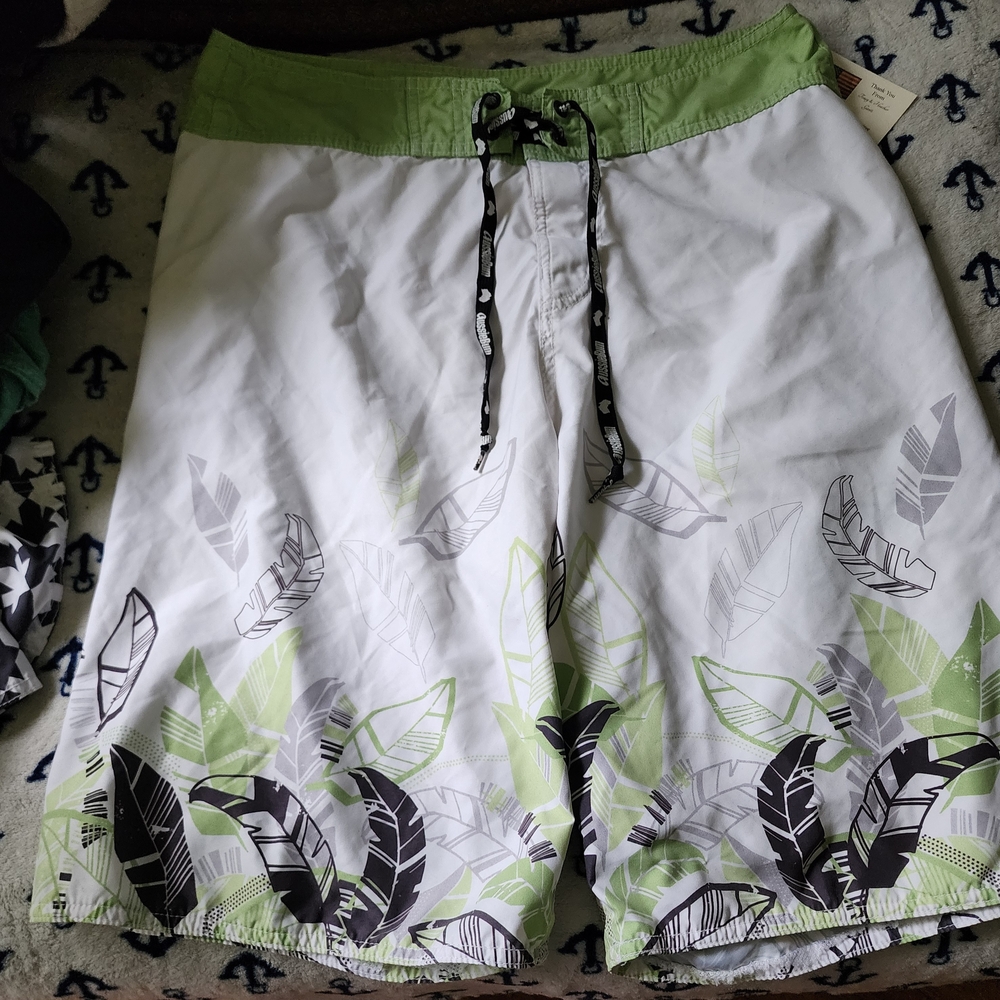 Vintage Aussiebum White and Green Leaf Print Board Shorts L
